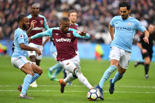 在激烈的竞 在激烈的竞